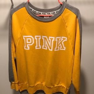 PINK Sweatshirt